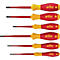 Six tournevis avec des manches rouges, des transitions jaunes et l'inscription de la marque 'wiha'.