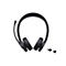 Schwarzes Headset mit Mikrofon und USB-Dongle auf weißem Hintergrund.