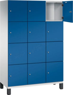 Armoire à casiers Cambio C+P, 3 compartiments, 12 casiers, sur pieds, L 1200 x P 525 x H 1980 mm, gris clair/bleu gentiane