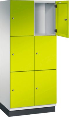 Armoire à casiers Cambio de C+P, 2 compartiments, 6 casiers, avec socle, L 800 x P 525 x H 1980 mm, gris clair/vert clown