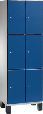C+P Cambio lockerkast, 2 vakken, 6 vakken, op poten, B 600 x D 525 x H 1980 mm, lichtgrijs/ gentiaanblauw