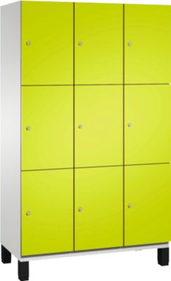 C+P Cambio lockerkast, 3 vakken, 9 vakken, op poten, B 1200 x D 525 x H 1980 mm, lichtgrijs/kleedgroen