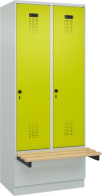 C+P Evolo Plus garderobekast, 2 vakken van elk 400 mm breed, sokkel, zwevende bank, B 800 x D 815 x H 1950 mm, draaischroef, lichtgrijs/kleedgroen