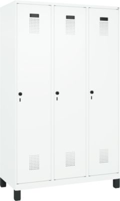 C+P Evolo Plus garderobekast, 3 vakken, 400 mm vakbreedte, met poten, rechts scharnierend, soft-close, inbraakwerend, B 1200 x D 500 x H 1950 mm, veiligheidsslot met draaigrendel, verkeerswit RAL 9016/ verkeerswit RAL 9016