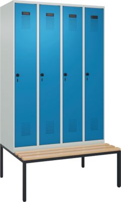 C+P Evolo Plus kledingkast, 4 vakken, 300 mm vakbreedte, met bank eronder, B 1200 x D 815 x H 2120 mm, draaischroef, lichtgrijs/lichtblauw