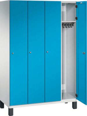 C+P locker Cambio, 4 vakken, op poten, B 1200 x D 525 x H 1980 mm, lichtgrijs/lichtblauw