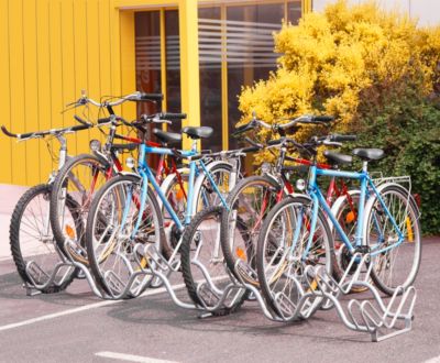 Fahrradständer Mottez, 2 Ebenen, für 9 Fahrräder mit Reifenbreite bis 55 mm, B 590 x T 2380 x H 370 mm, Stahl, metallgrau