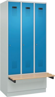 Vestiaire C+P Evolo Plus, 3 compartiments de 300 mm de large, socle, banquette flottante, L 900 x P 815 x H 1950 mm, cylindre, gris clair/gris clair