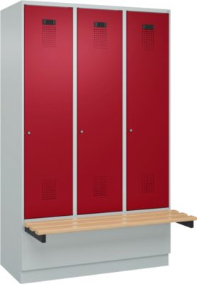 Vestiaire C+P Evolo Plus, 3 compartiments de 400 mm de large, socle, banquette flottante, L 1200 x P 815 x H 1950 mm, cylindre, gris clair/rouge rubis