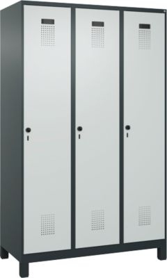 Vestiaire C+P Evolo Plus, 3 compartiments, largeur de compartiment 400 mm, avec pieds, butée à droite, butée Soft, anti-effraction, L 1200 x P 500 x H 1950 mm, fermeture de sécurité à pêne rotatif, gris anthracite RAL 7016/gris clair RAL 7035