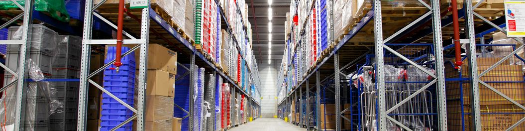 Optimale Beleuchtung in einer Lagerhalle