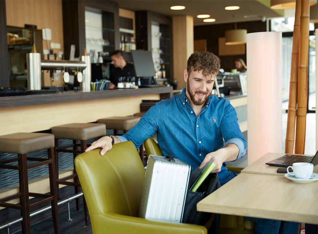 Auch das ist hybrides Arbeiten: Remote, von überall auf der Welt.