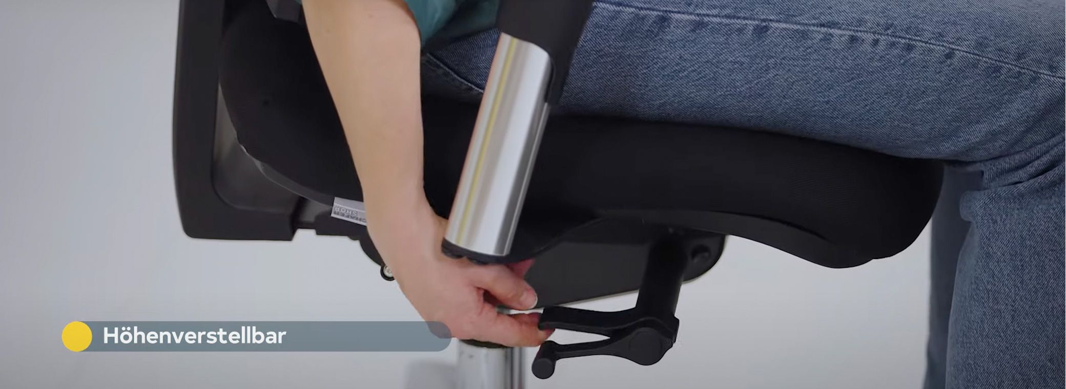 Bürostuhl mit höhenverstellbarer Rückenlehne