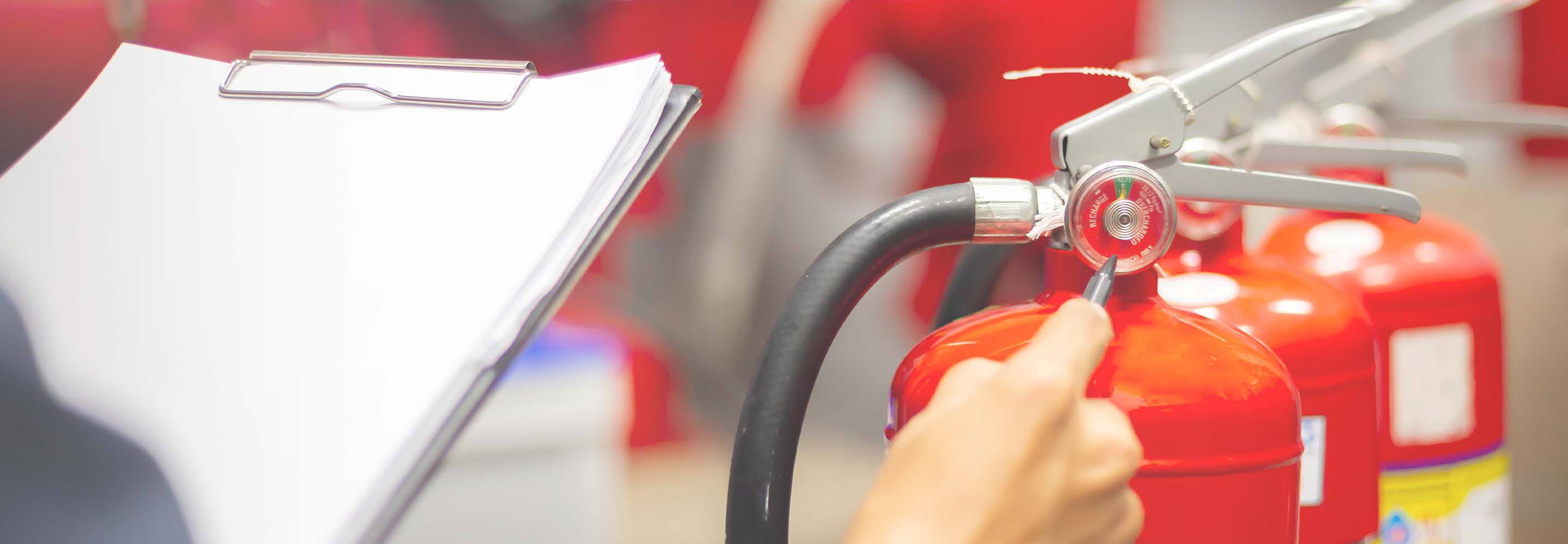 Untersuchung der Funktionalität eines Feuerlöschers