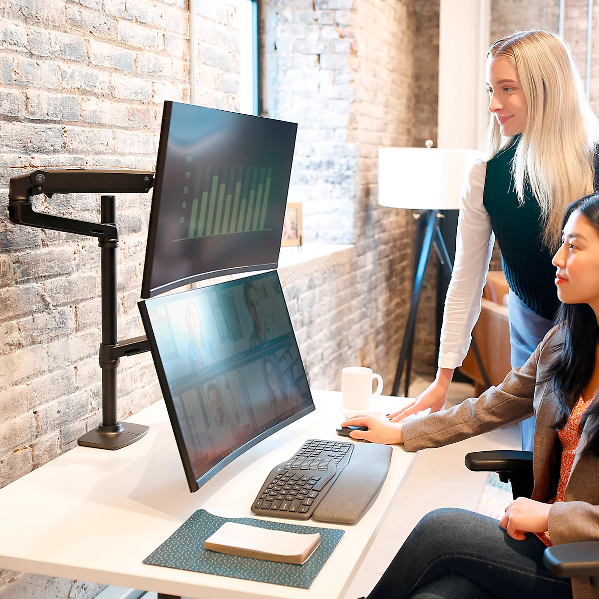  Dual Monitorarm Ergotron LX 45-509-224, für 2 Monitore, bis 40″, bis 20 kg, VESA Halterung, höhenverstellbar, schwarz