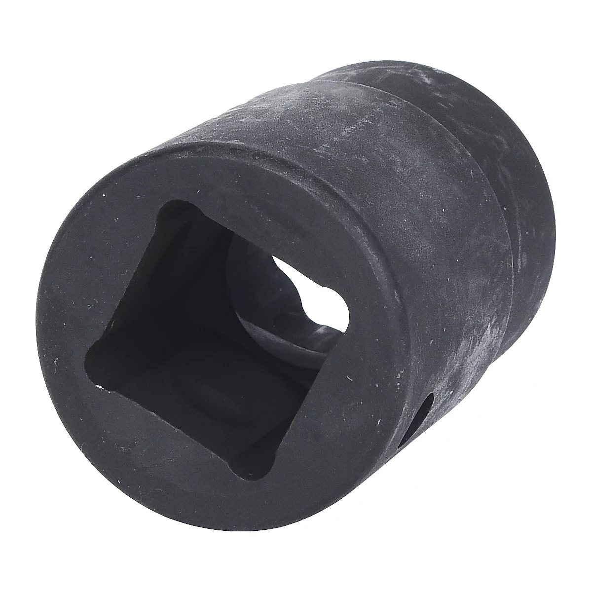 Schwarze Nuss für einen Schraubenschlüssel, mit quadratischer Aufnahme und runden Öffnungen.