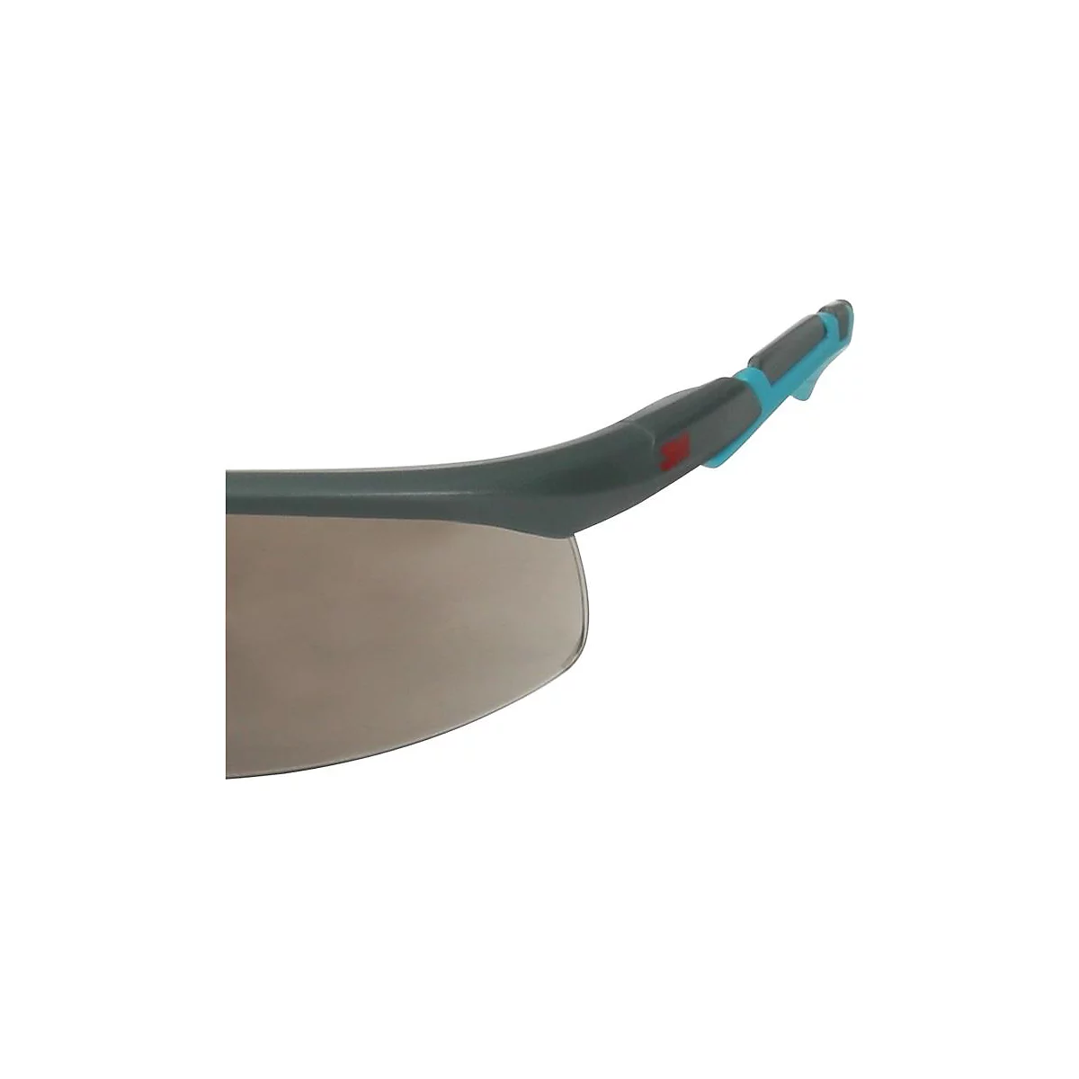 Close-up van een veiligheidsbril met getinte glazen en een grijze en turquoise poot.