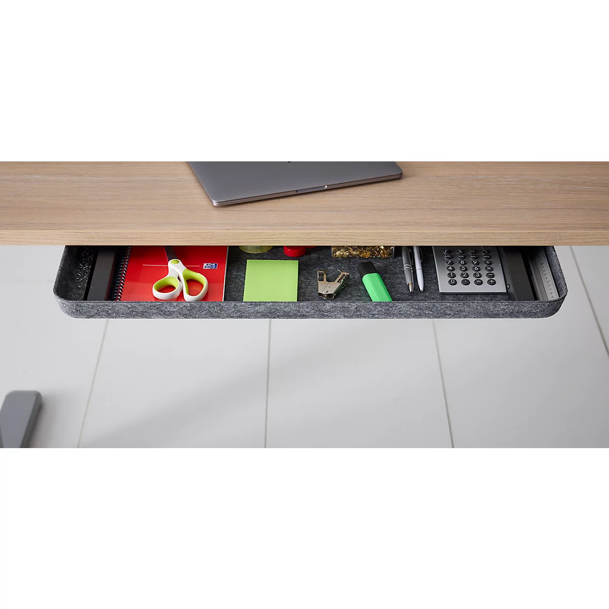 Accessoirelade, voor montage onder bureaus, kogelgelagerd, B 733 x D 260 x H 44 mm, recyclebaar vilt, donkergrijs