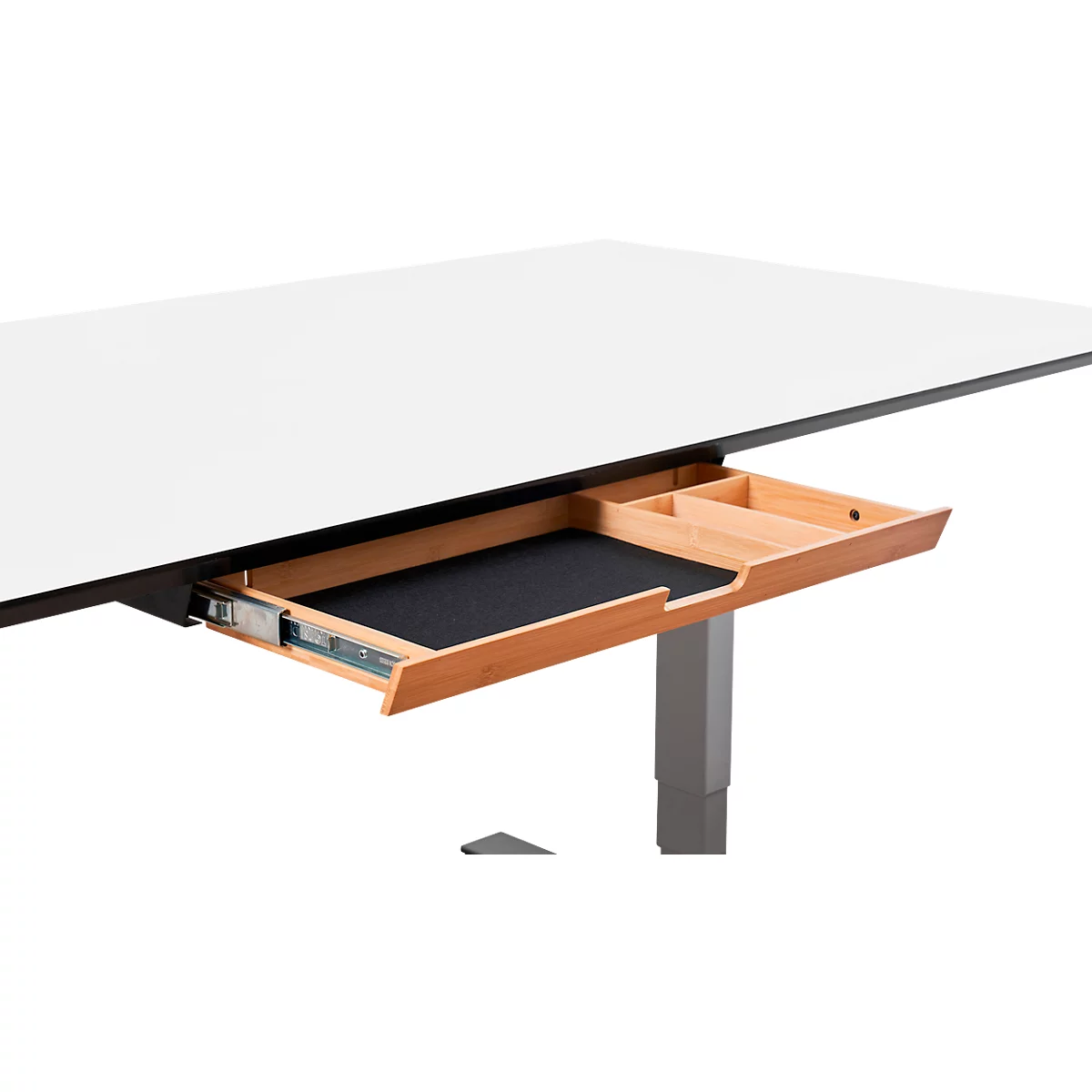 Accessoirelade voor montage onder bureaus, kogelgelagerd, kabelgeleiding, verwijderbare vilten mat, B 585 x D 243 x H 43 mm, bamboehout