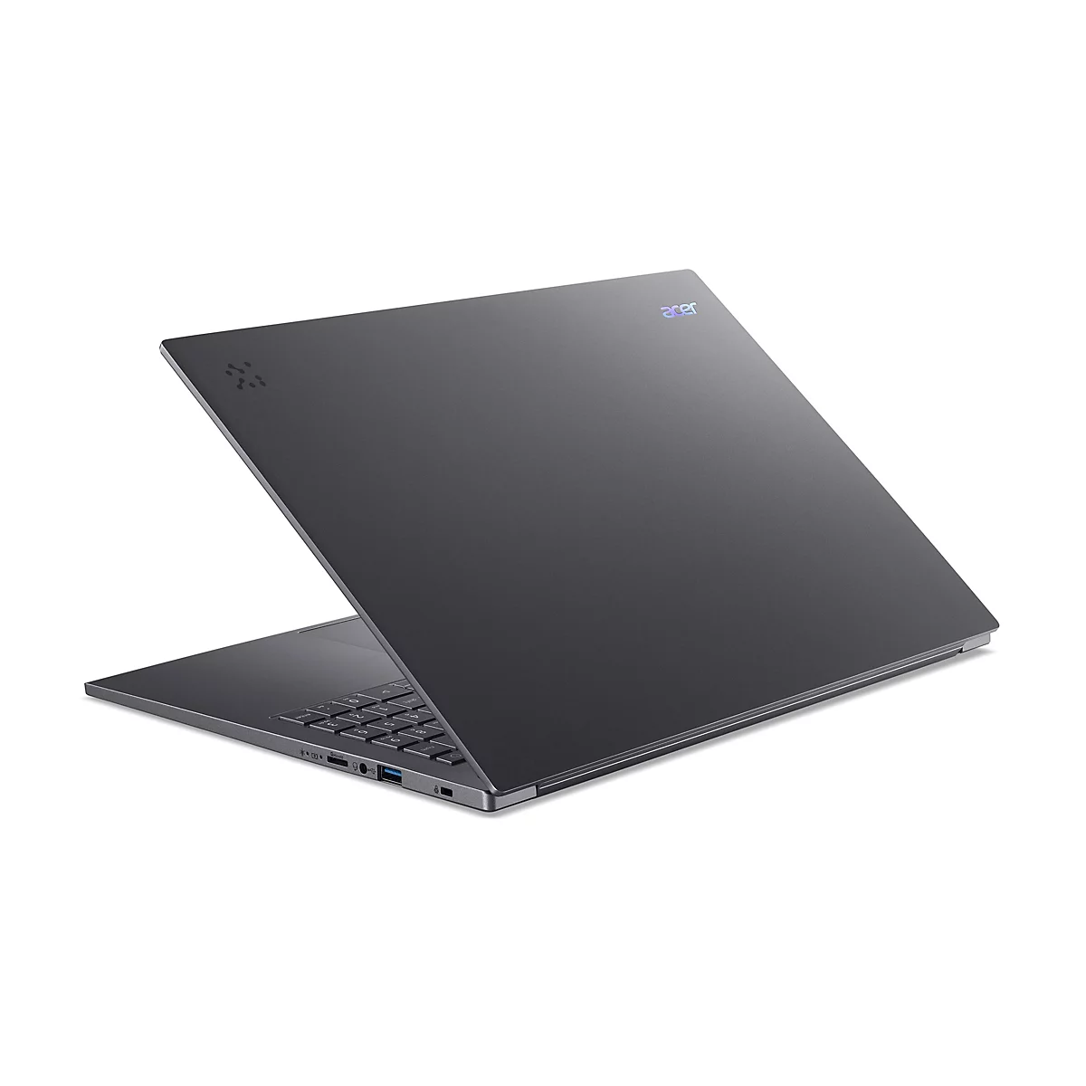 Dunkelgraues Acer Laptop in halb geschlossener Position vor weißem Hintergrund.