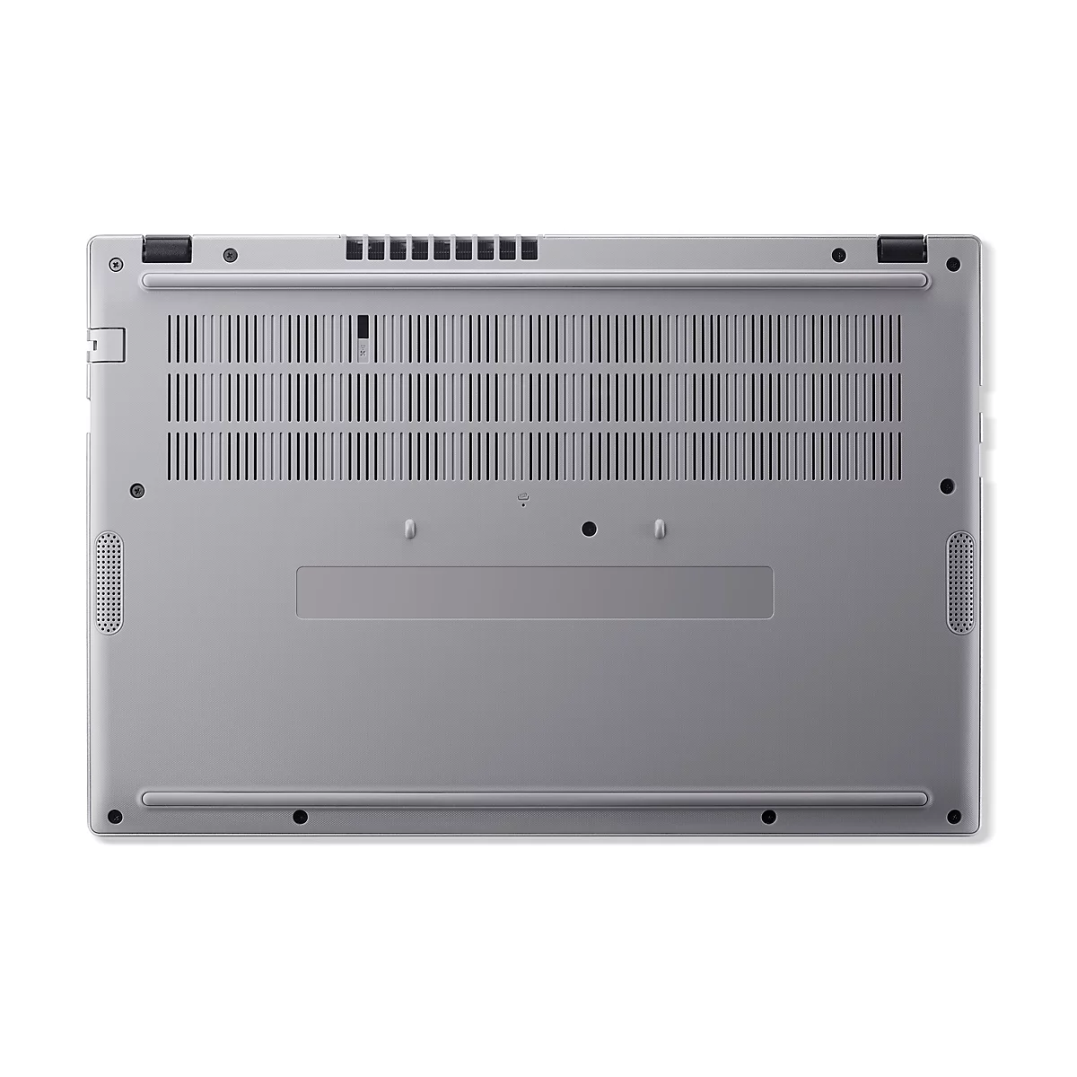 Draufsicht auf die Unterseite eines grauen Laptops mit Belüftungsschlitzen und Schrauben.