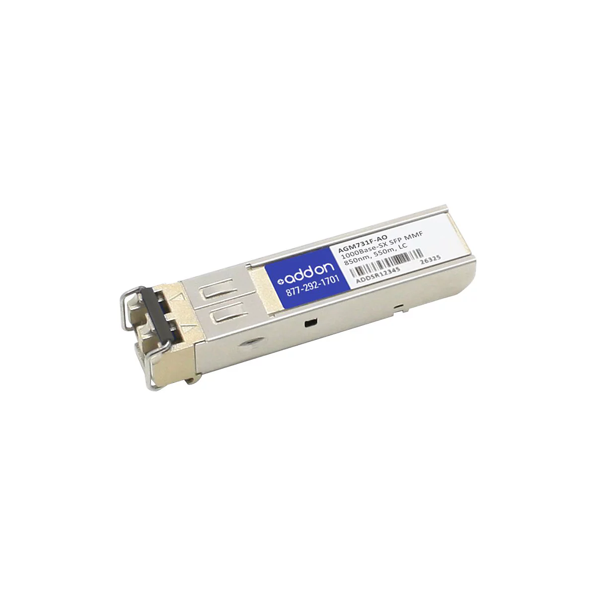Ein silberner SFP-Transceiver-Modul mit blauem Aufkleber, beschriftet mit 'addon' und technischen Spezifikationen.