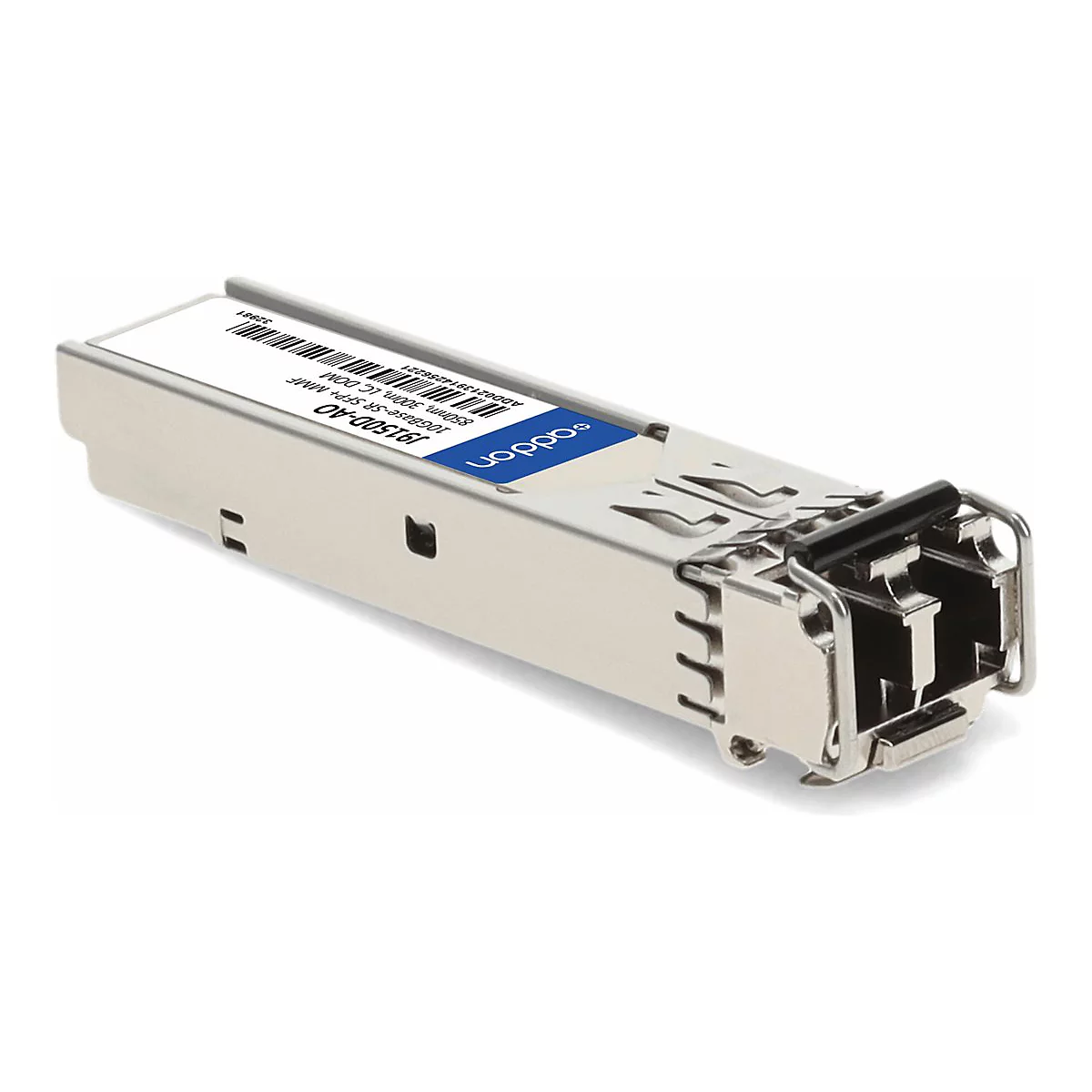 Metallisches SFP Plus Transceiver Modul mit blauem Addon Logo Etikett vor weißem Hintergrund.