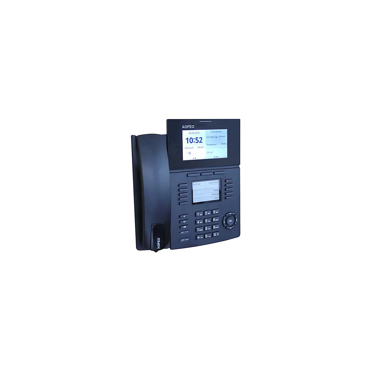 Schwarzes AGFEO-Telefon, Display zeigt Uhrzeit. Tastenfeld mit Zahlen und OK-Taste.