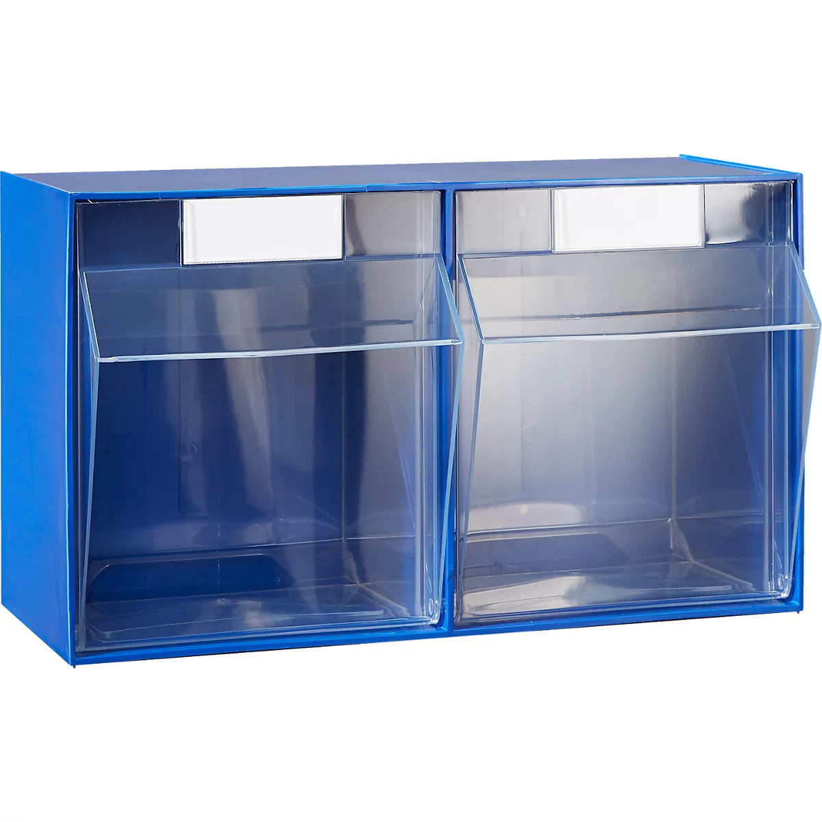 Soporte de pared azul con dos compartimentos transparentes. Compartimentos superiores con etiquetas blancas. Inclinado hacia adelante.