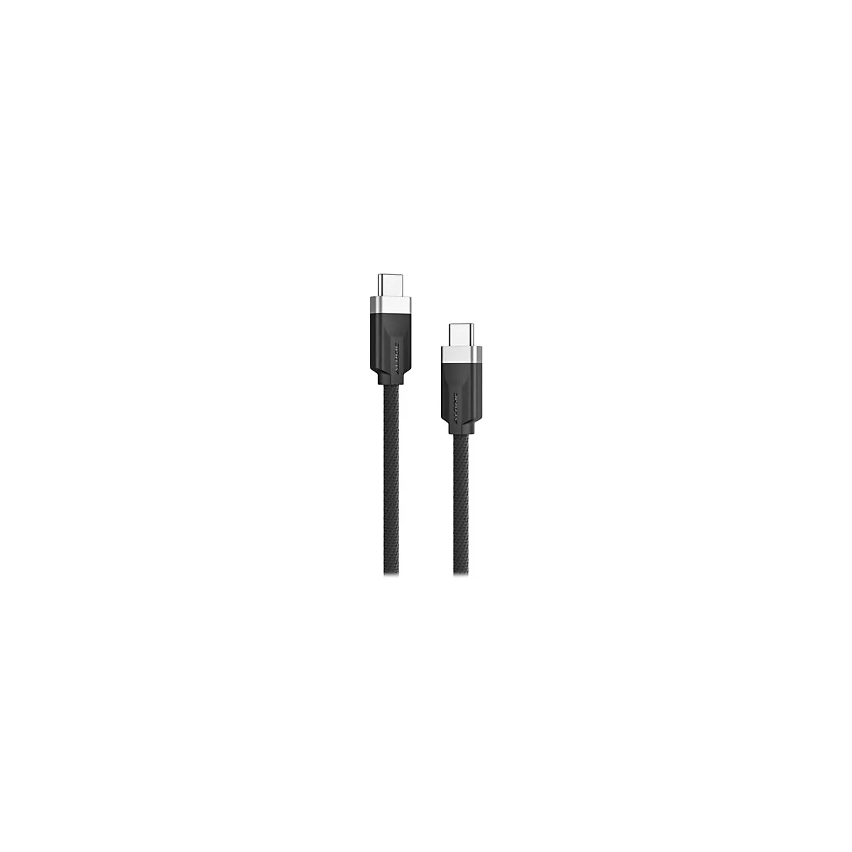 Zwei schwarze USB-C-Kabelenden mit Textilummantelung und silbernen Steckerköpfen vor weißem Hintergrund.