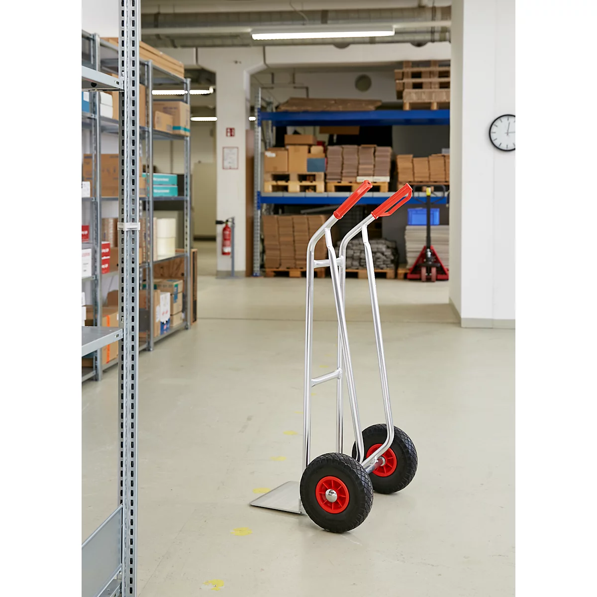 Alu-Sackkarre Select 2132A/150, mit Handgriffen und Sicherheitsbügel, Polyurethan-Räder, Schaufel B 300 x T 210 mm, bis 150 kg