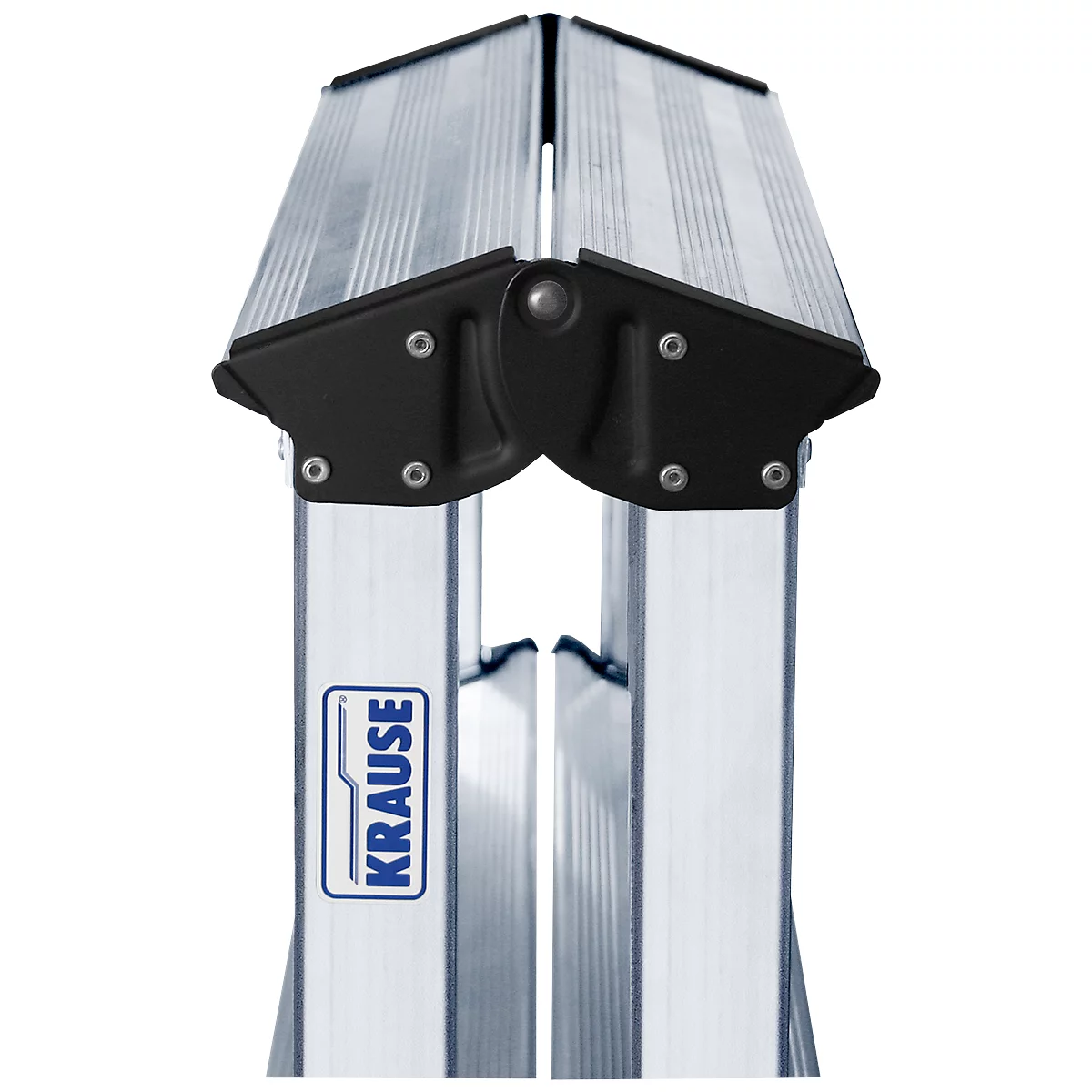 Detailaufnahme einer Aluminium-Klappleiter mit schwarzen Gelenken, oben zusammengeklappt. Das Logo 'KRAUSE' ist sichtbar.