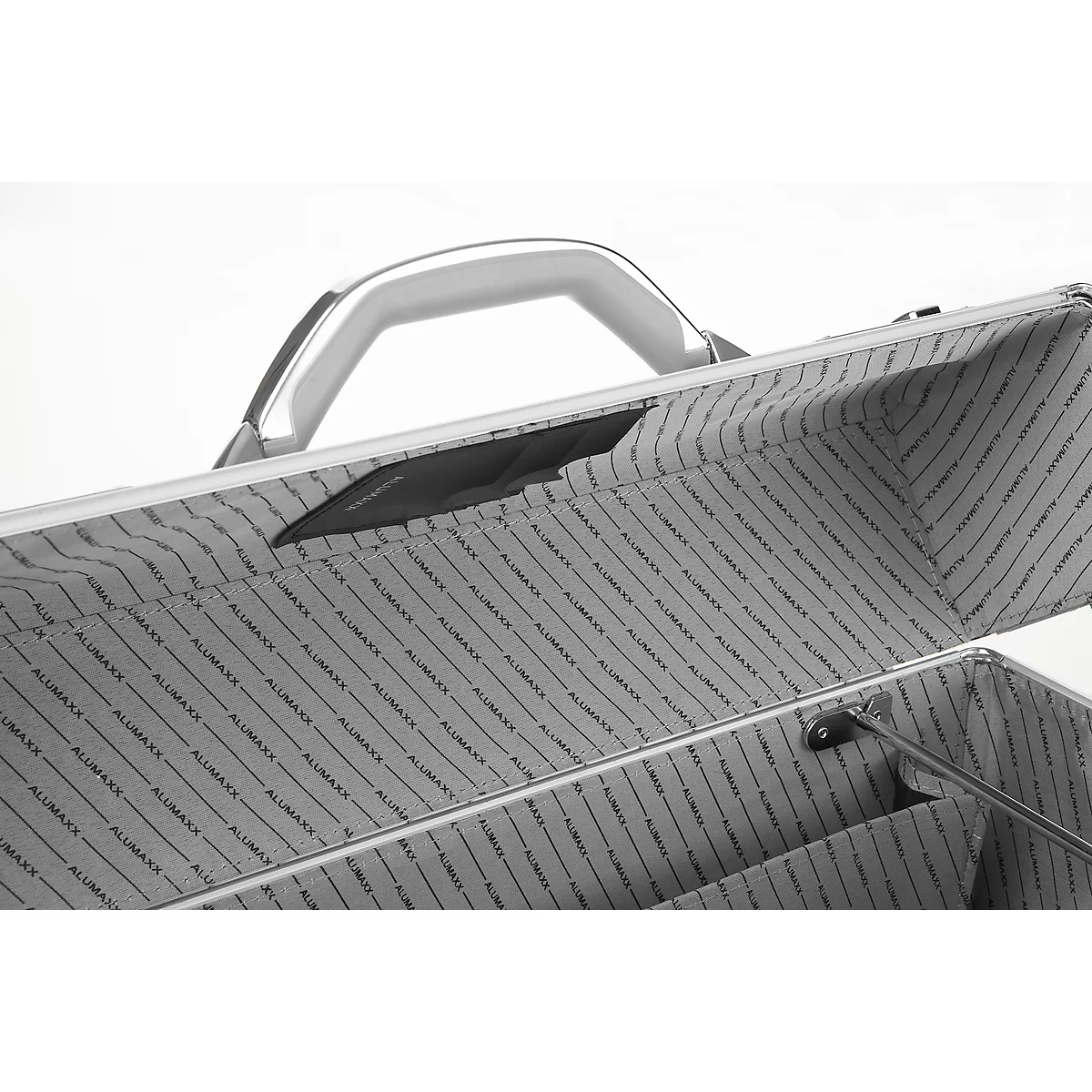 Open silver aluminum telescopic case with handle. Grey interior lining, diagonally striped with the Alumaxx lettering.