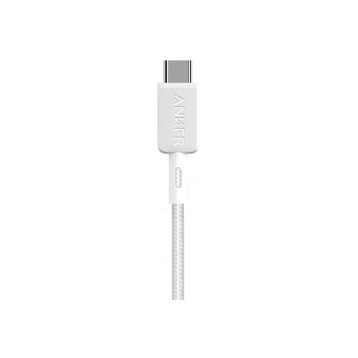 Nahaufnahme eines weißen Anker USB-C Steckers mit geflochtenem Kabel vor weißem Hintergrund.