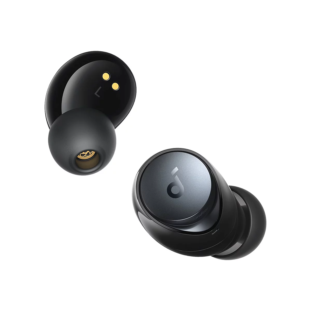 Zwei schwarze Soundcore In-Ear-Kopfhörer vor weißem Hintergrund. Der linke Ohrhörer zeigt die Innenseite mit Ladekontakten.