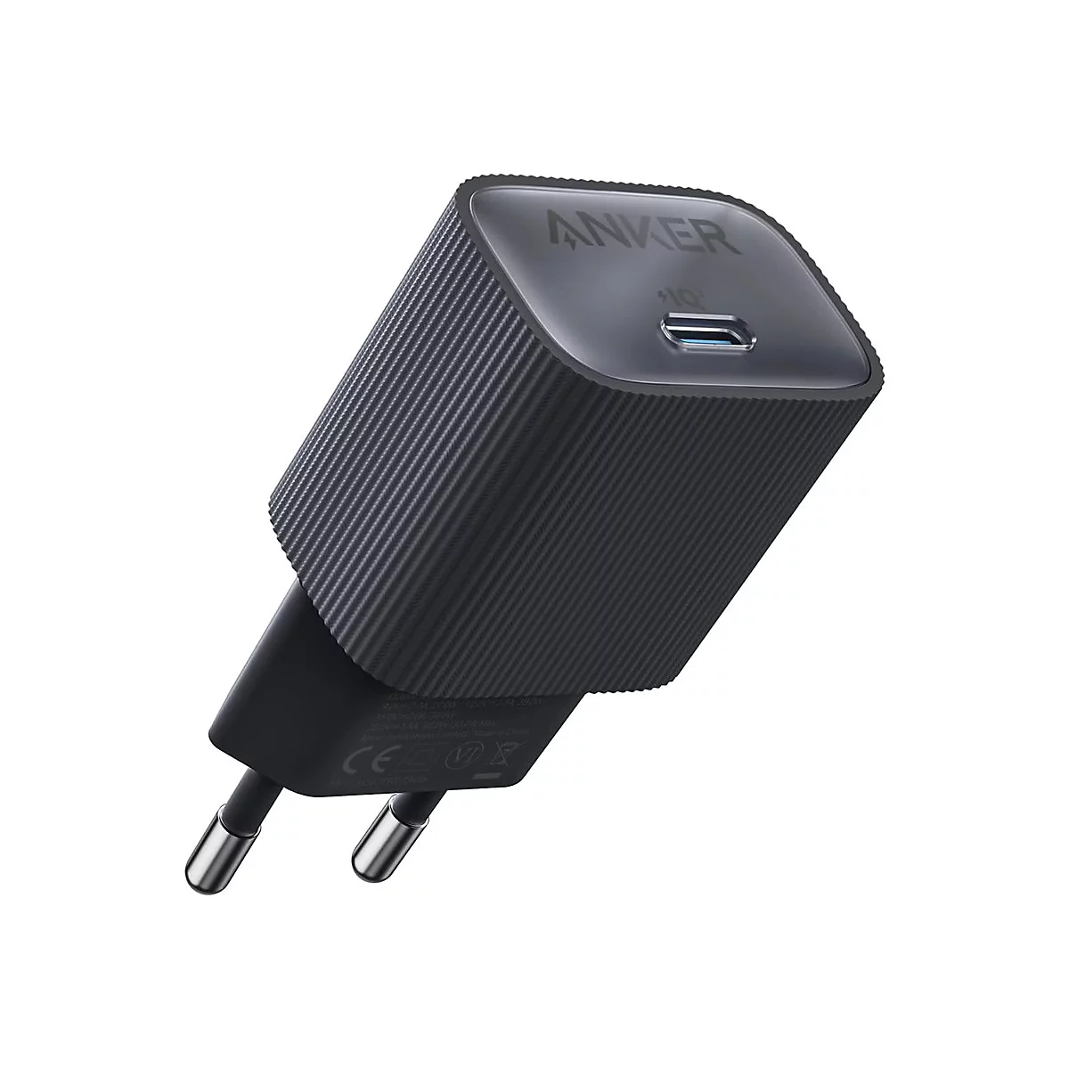 Schwarzes Anker USB-C-Netzteil mit gerippter Oberfläche und einem Anschluss vor weißem Hintergrund.