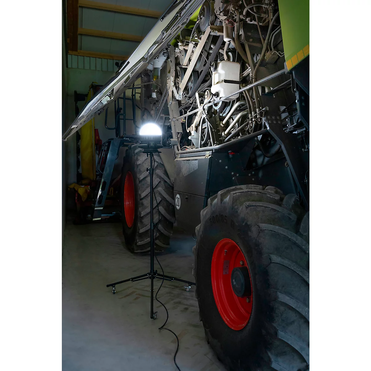 Ansmann Ball Light LED werklamp, 100 W, 11500 lm, 6500 K, 360°, IP54, geïntegreerd stopcontact, ophanghaak, kabellengte 5 m, kunststof