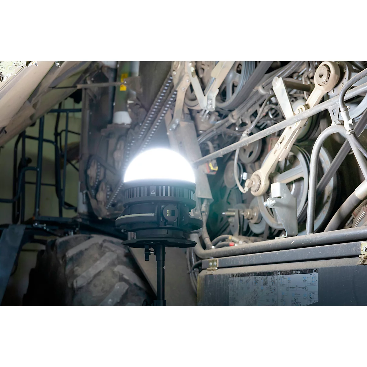Ansmann Ball Light LED werklamp, 100 W, 11500 lm, 6500 K, 360°, IP54, geïntegreerd stopcontact, ophanghaak, kabellengte 5 m, kunststof