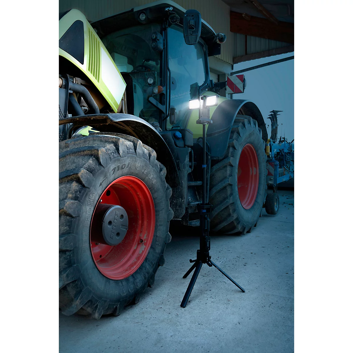 ANSMANN WL11500R Doppel-LED Baustrahler, 11.500 Lumen, 2× 36W-SMD LEDs, Akku- und Netzbetrieb, Verstellbar, Stativ und Magnetfuß, schwarz