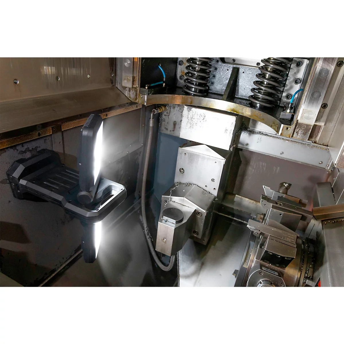 ANSMANN WL11500R Doppel-LED Baustrahler, 11.500 Lumen, 2× 36W-SMD LEDs, Akku- und Netzbetrieb, Verstellbar, Stativ und Magnetfuß, schwarz