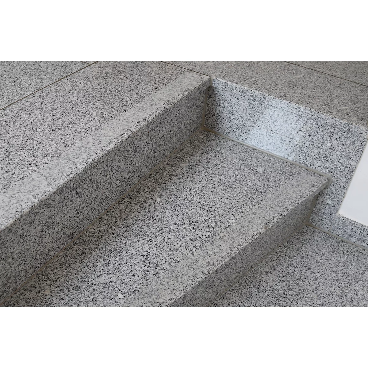 Antislip-tape CleanGrip, 50 mm x 25 m, zelfklevend, Slipweerstand R 11 volgens DIN 51130, transparant, 1 rol