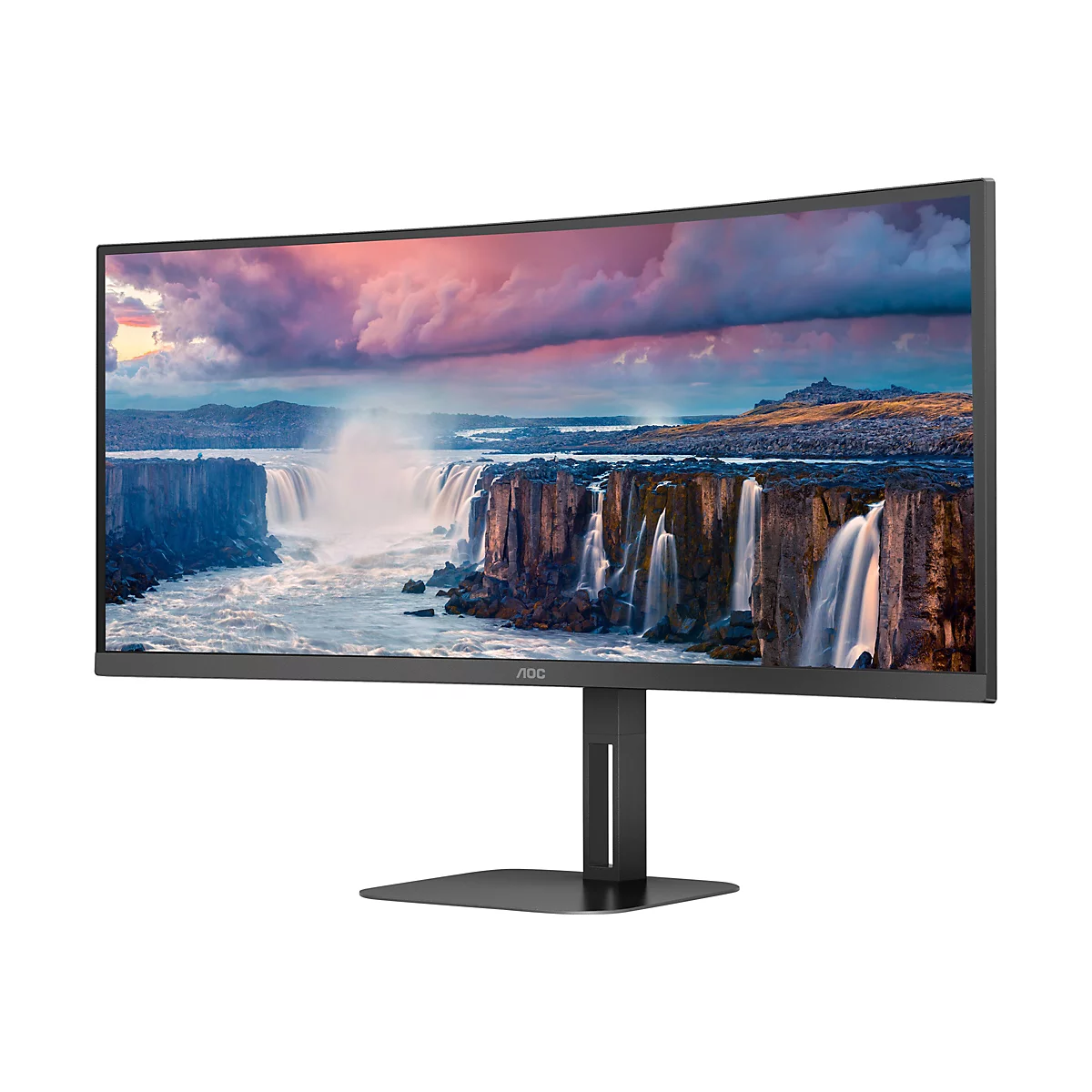 Ein gebogener AOC-Monitor mit einem Wasserfall-Hintergrundbild, das auf einem weißen Hintergrund steht.