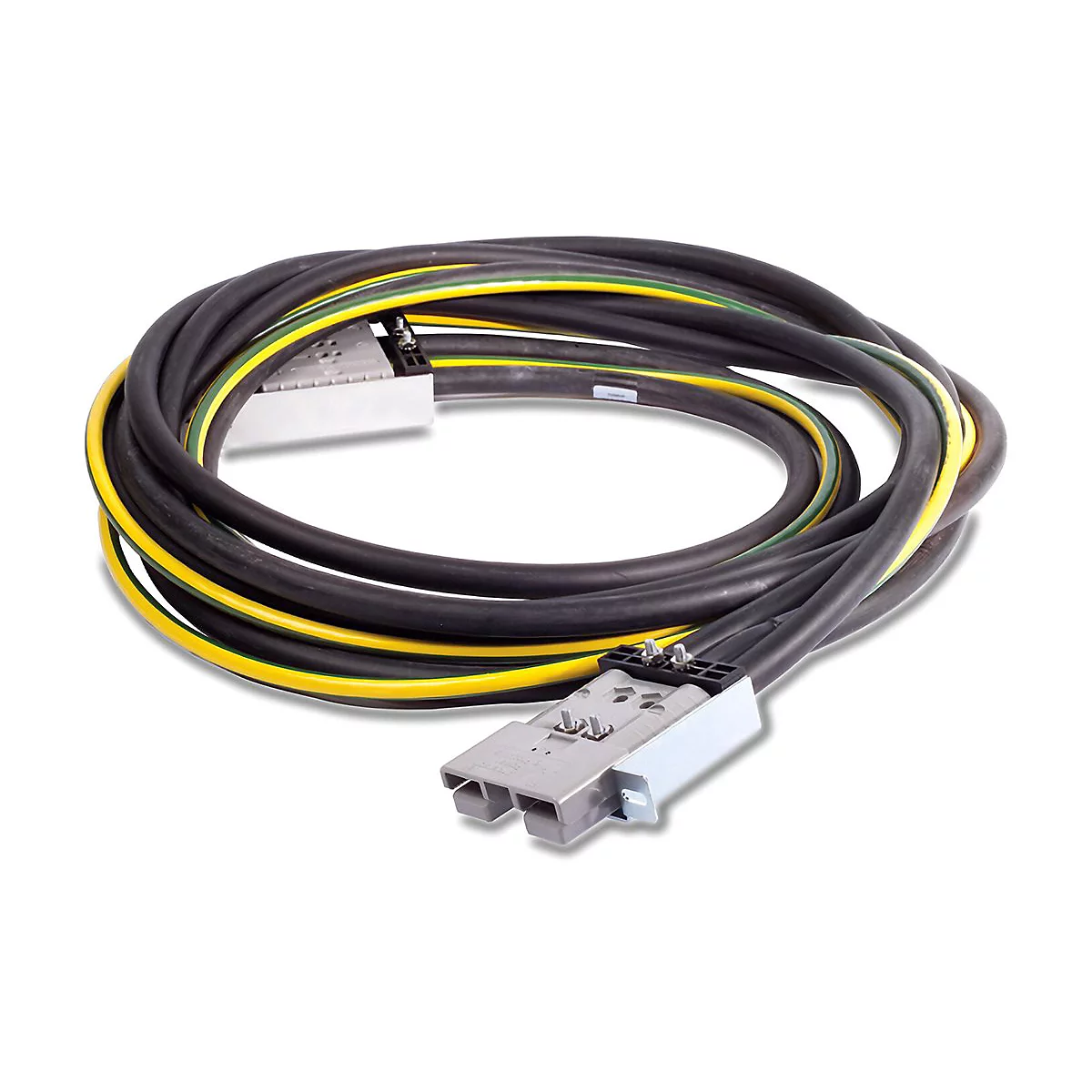 Ein Kabel mit mehreren schwarzen Kabeln, gelben und grünen Streifen und einem grauen Stecker. Auf weißem Hintergrund.