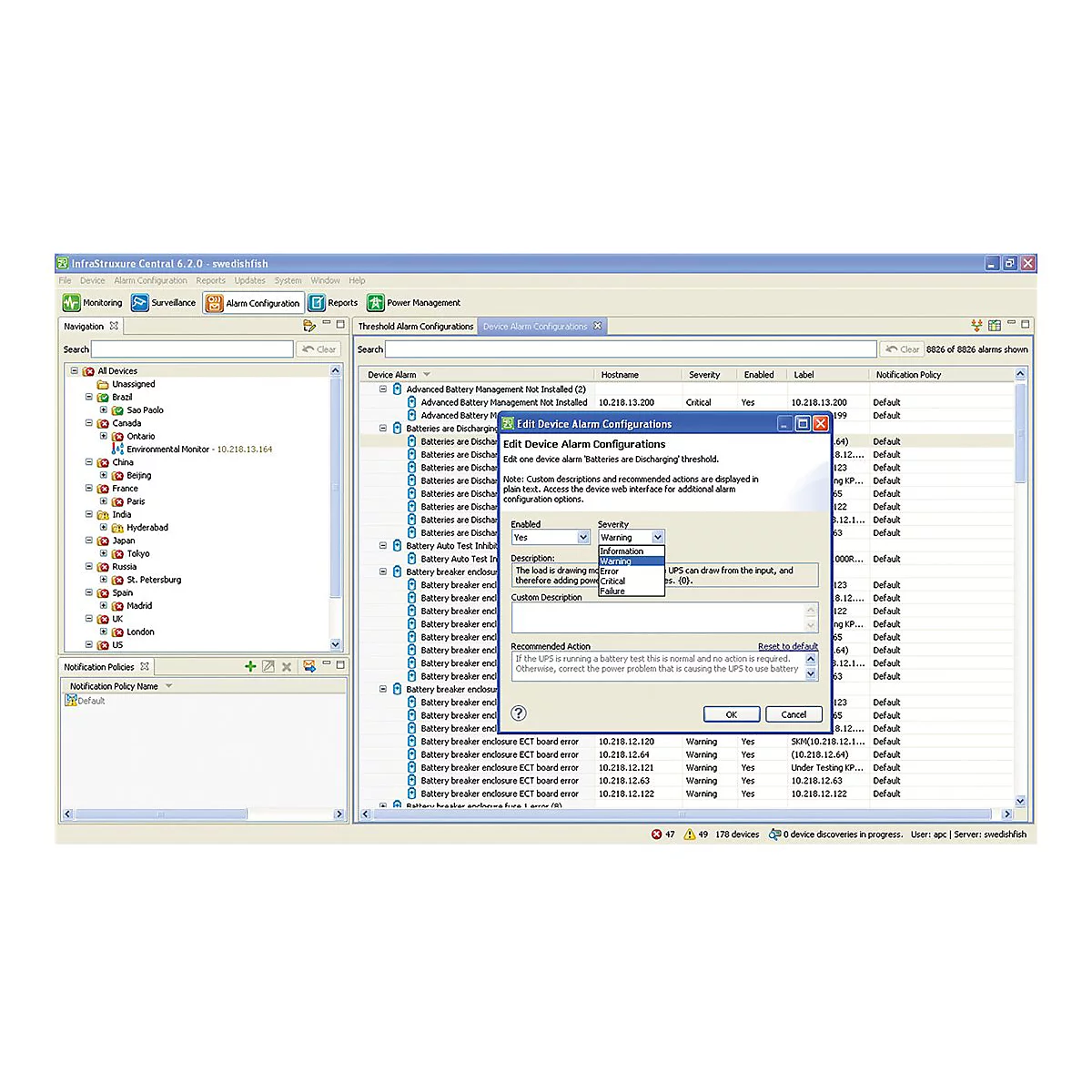 InfraStruxure Central Softwareoberfläche mit geöffnetem Fenster zur Konfiguration von Gerätealarmen.