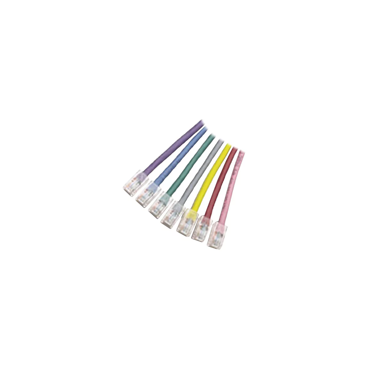 Sieben verschiedenfarbige Netzwerkkabel nebeneinander. Jedes Kabel endet in einem transparenten RJ45-Stecker.