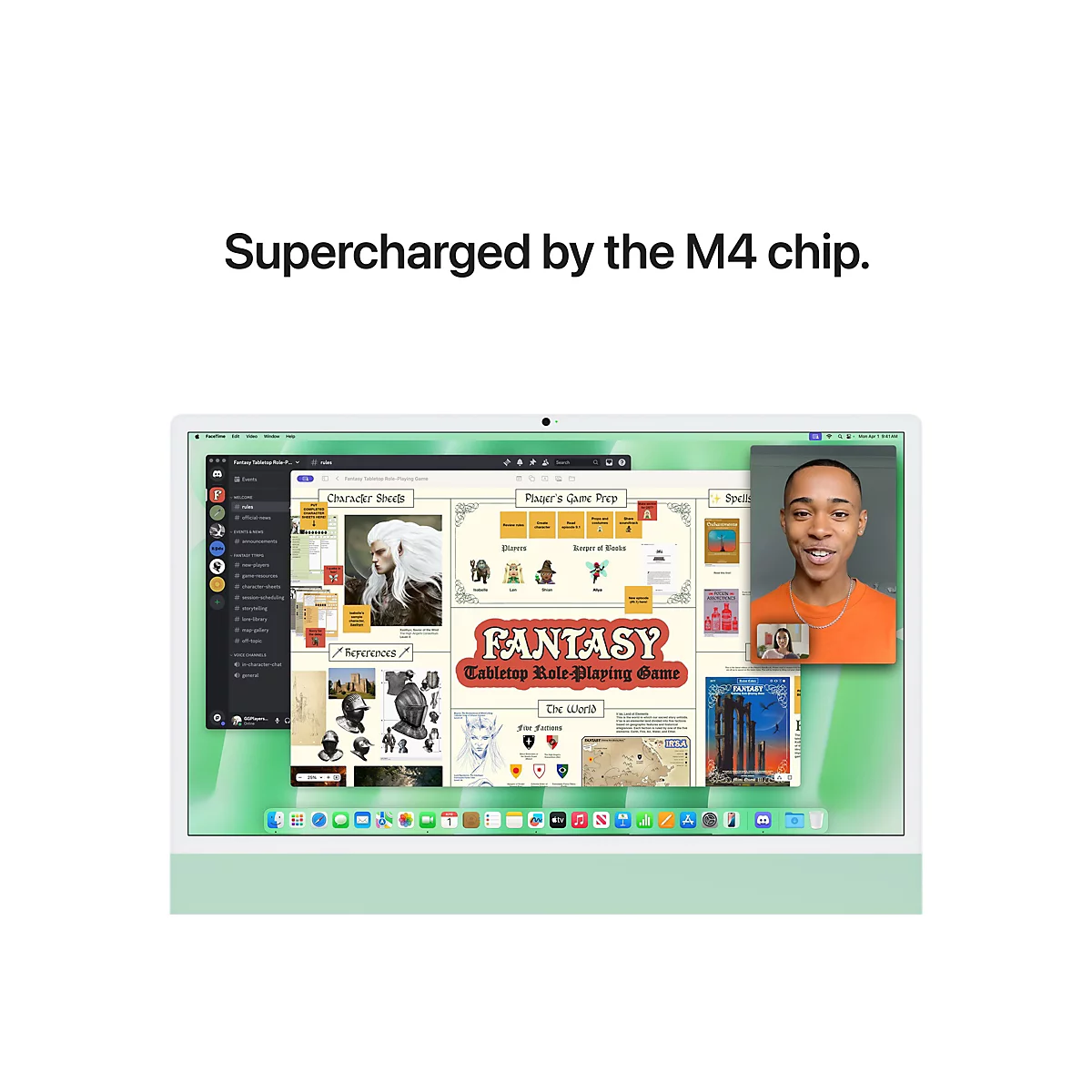 Auf einem MacBook wird ein Rollenspiel mit einem Fantasy-Thema dargestellt. Der Bildschirm zeigt eine Videokonferenz mit einem Mann in einem orangefarbenen T-Shirt. Daneben wird ein Discord-Fenster mit Themen wie Charakterbögen, Spielvorbereitung und Z...