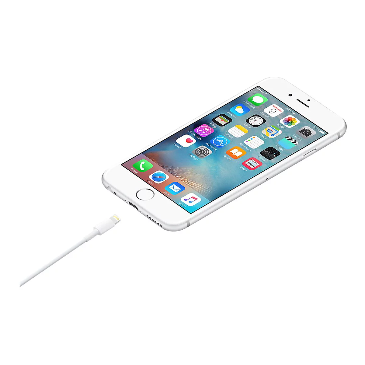 Ein weißes iPhone in perspektivischer Ansicht mit einem Lightning-Ladekabel, das auf den Ladeanschluss ausgerichtet ist.