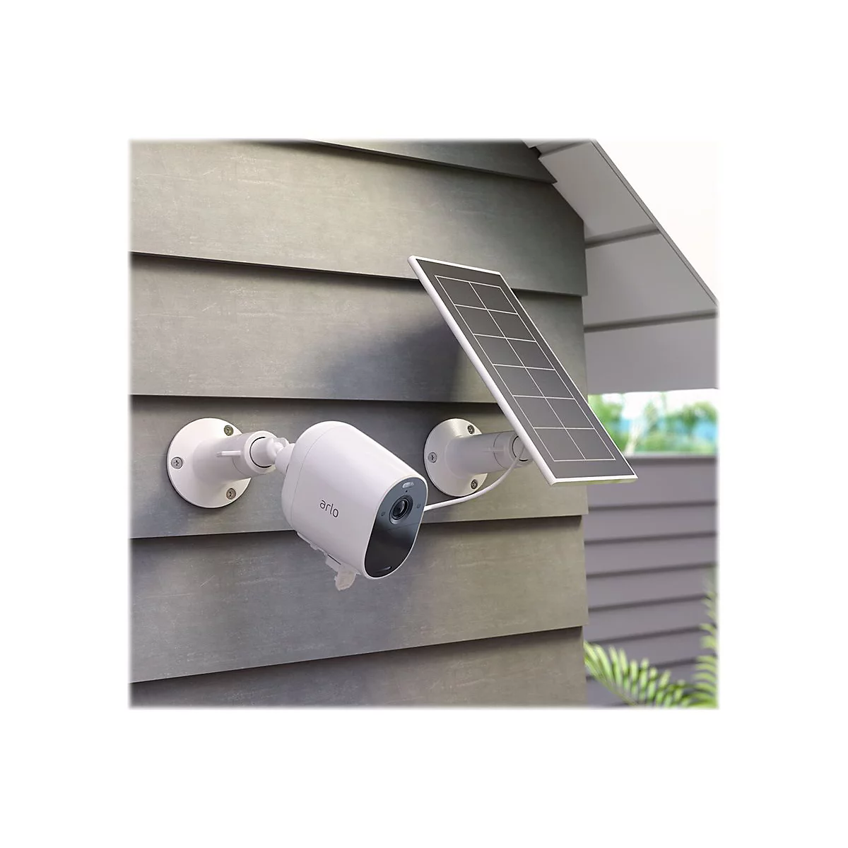 Weiße Überwachungskamera mit Solarpanel an grauer Hauswand. Das 'Arlo'-Logo ist sichtbar.