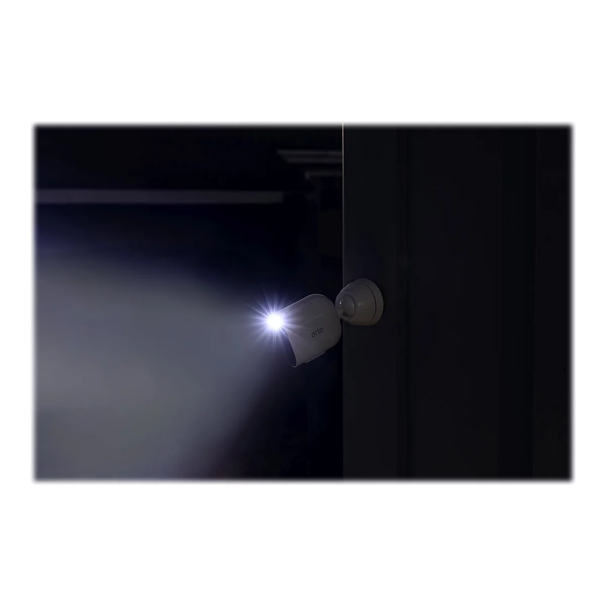 Arlo Ultra 2 Security System - Gateway + Kamera(s) - drahtlos (802.11b, 802.11g, 802.11n, 802.11ac, Bluetooth 4.2 LE) - 3 Kamera(s) - weiß