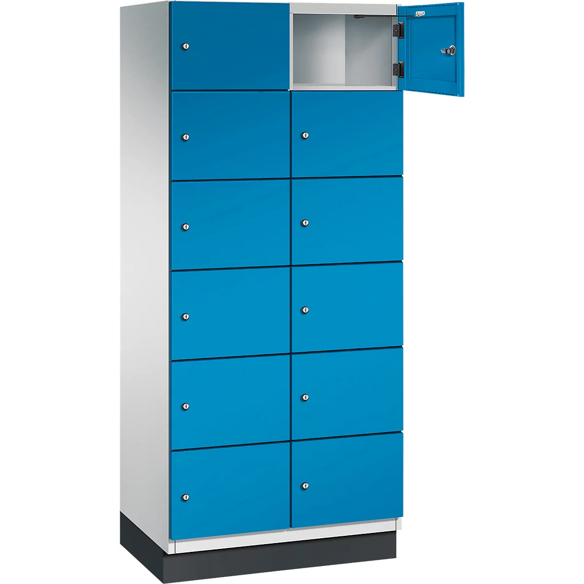 Armoire bleue à plusieurs compartiments. Un compartiment est ouvert.